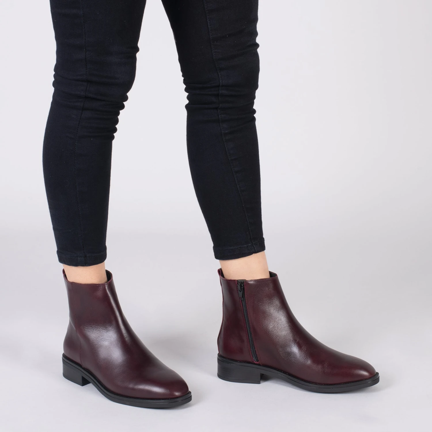 MANCHESTER – Bottines Plates Avec Zip BORDEAUX – Image 6