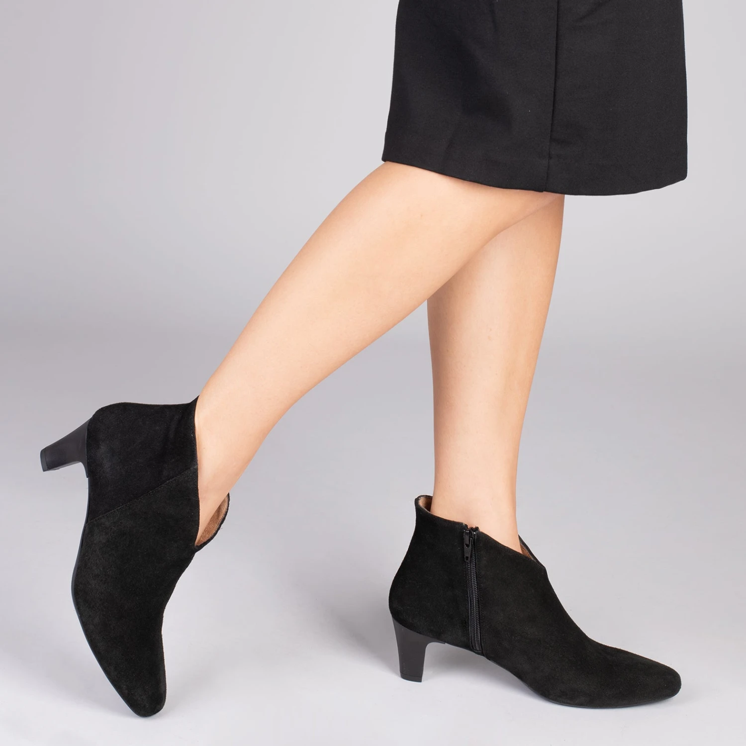 LADY – Bottines Avec Décolleté En V NOIR – Image 6