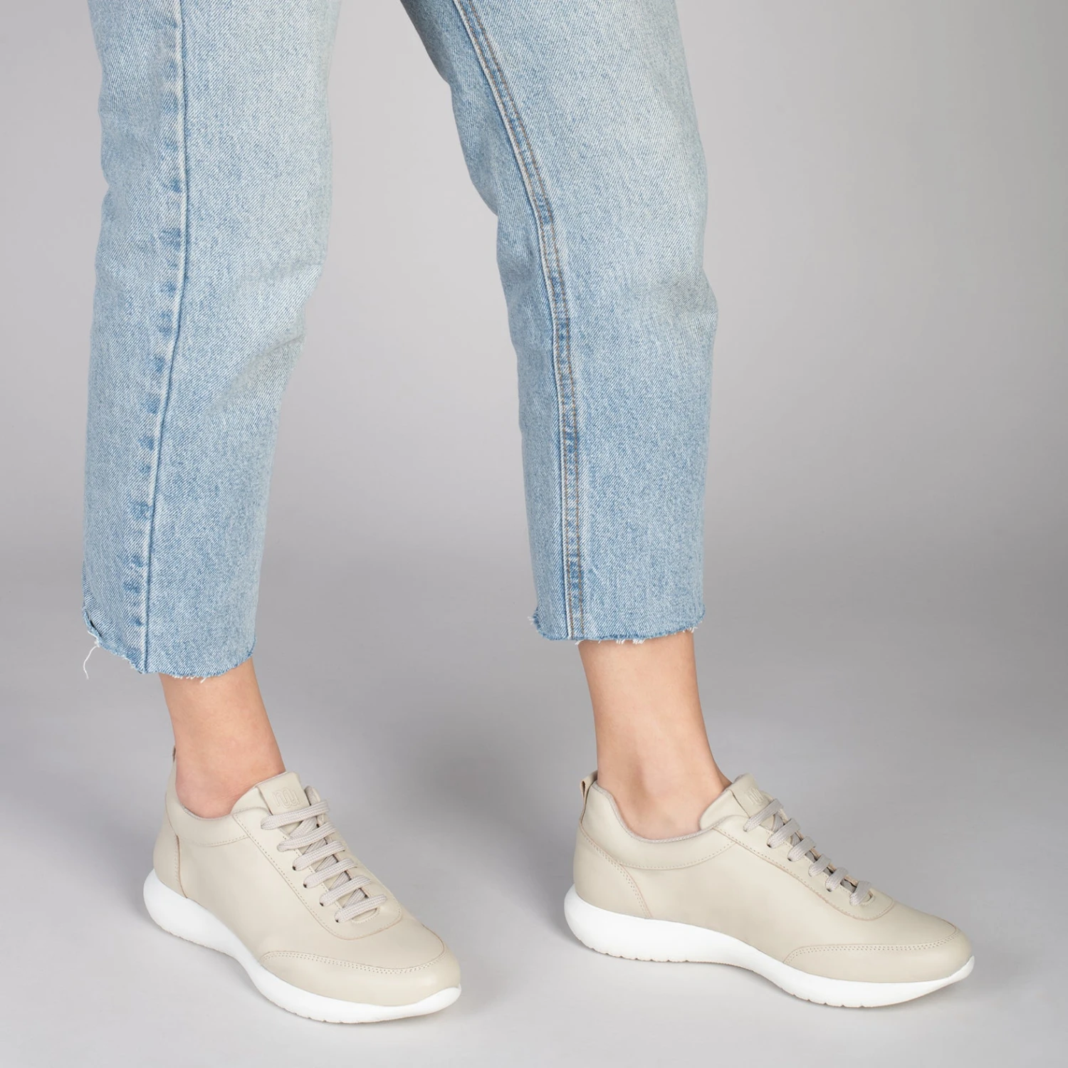 MIAMI – Baskets En Cuir Nappa à Lacets BEIGE – Image 6