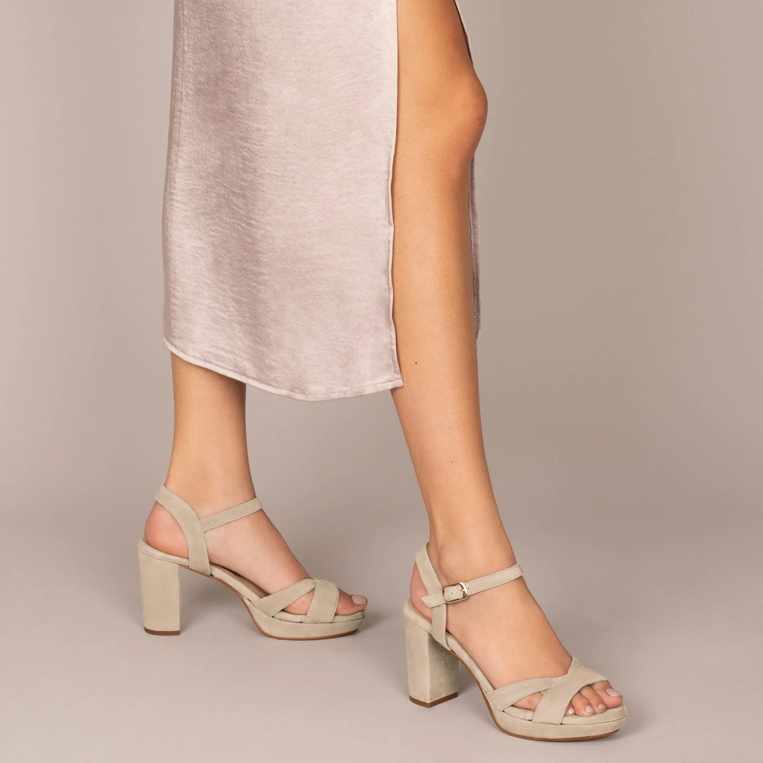 PARIS - Sandales Avec Talon Large Et Plateforme CAMEL â Image 6