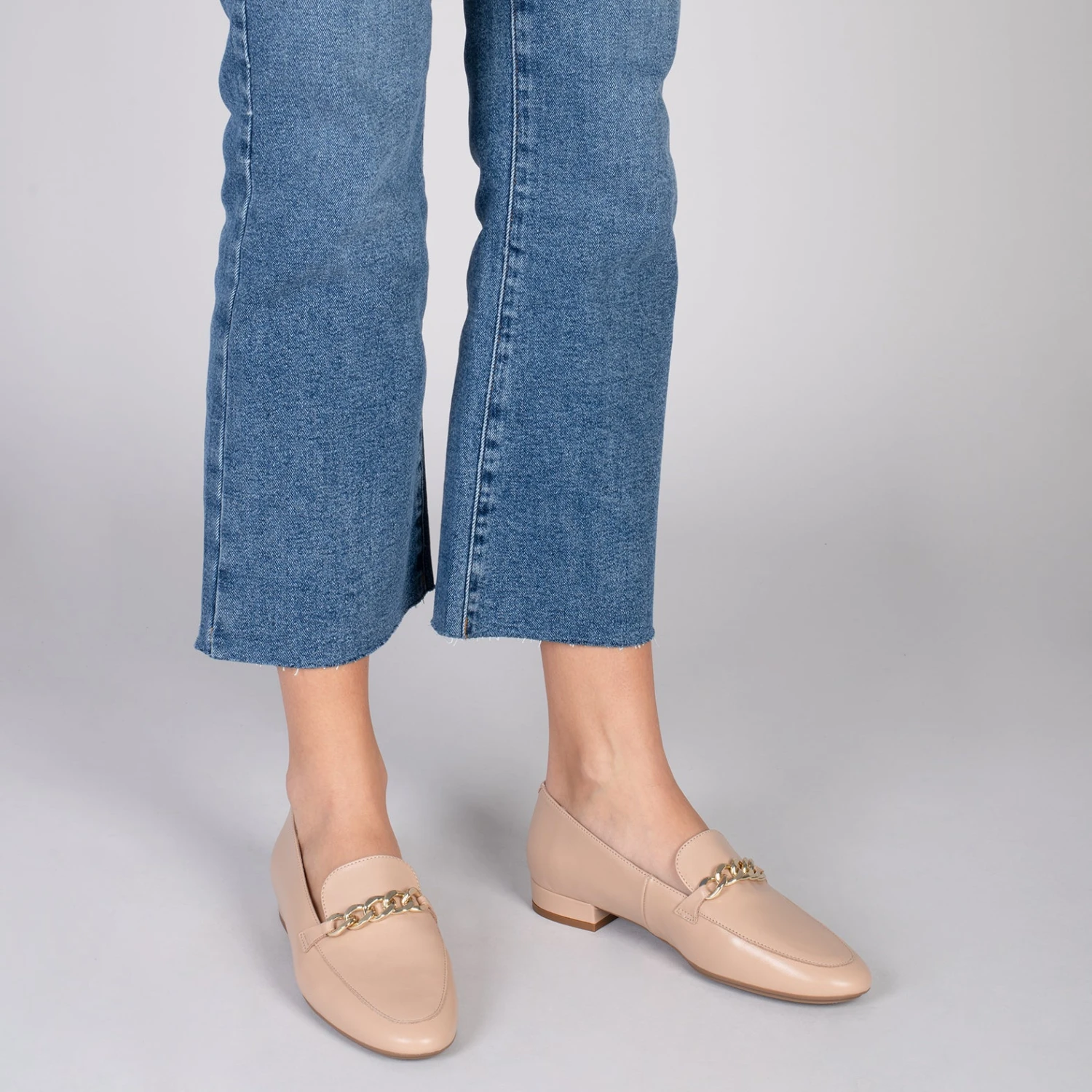 CHAIN – Mocassins En Cuir Pour Femme NUDE – Image 6