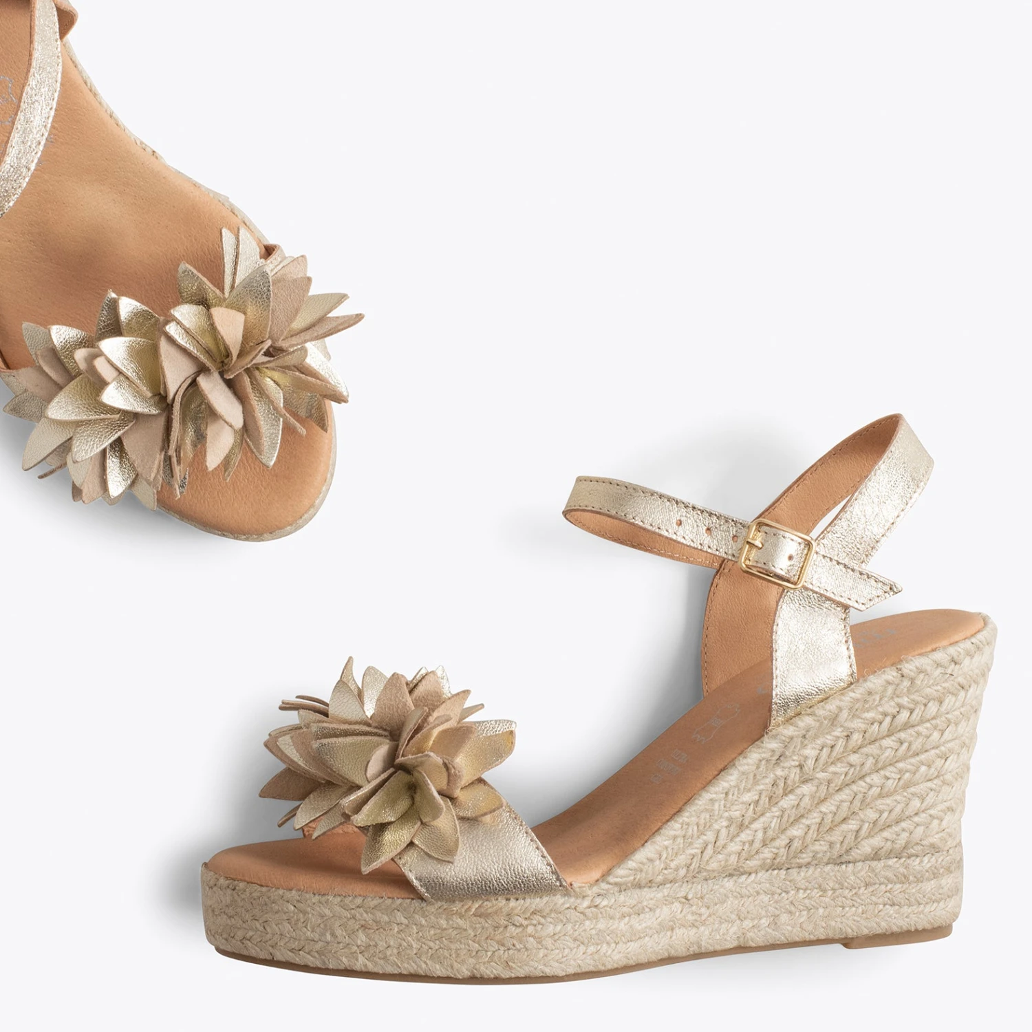 ZAHARA - Espadrilles Hautes Avec Fleurs DORÉ – Image 2