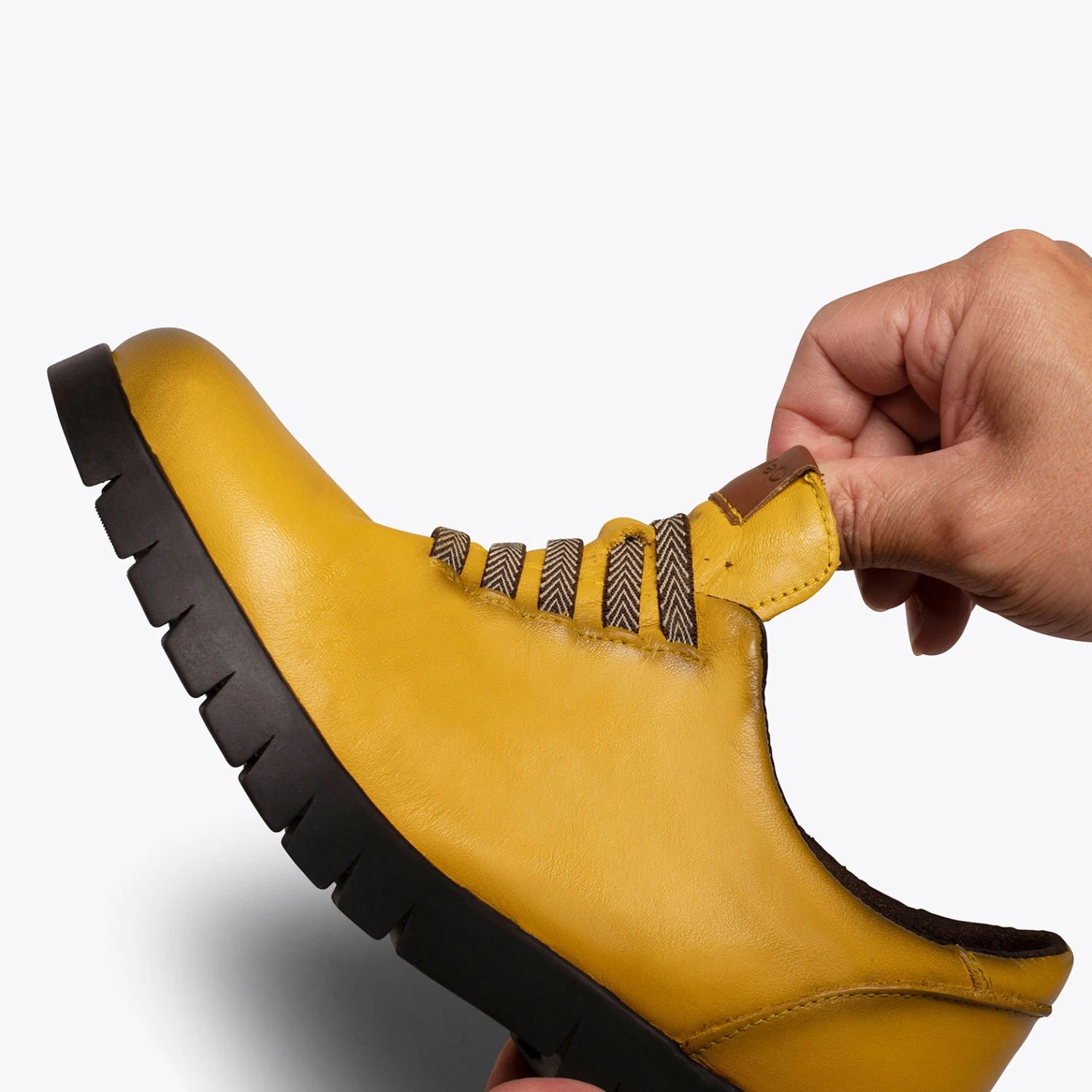 CONFORT - Chaussure De Sport Pour Femmes MOUTARDE – Image 3