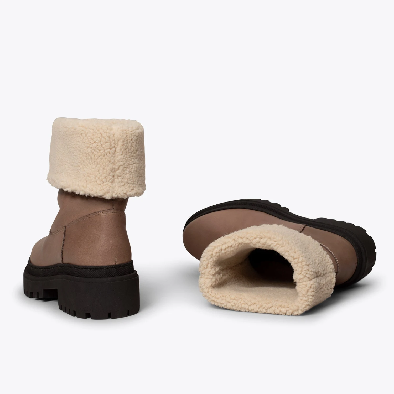 POLAR - Bottes TAUPE En Cuir Nappa – Image 3