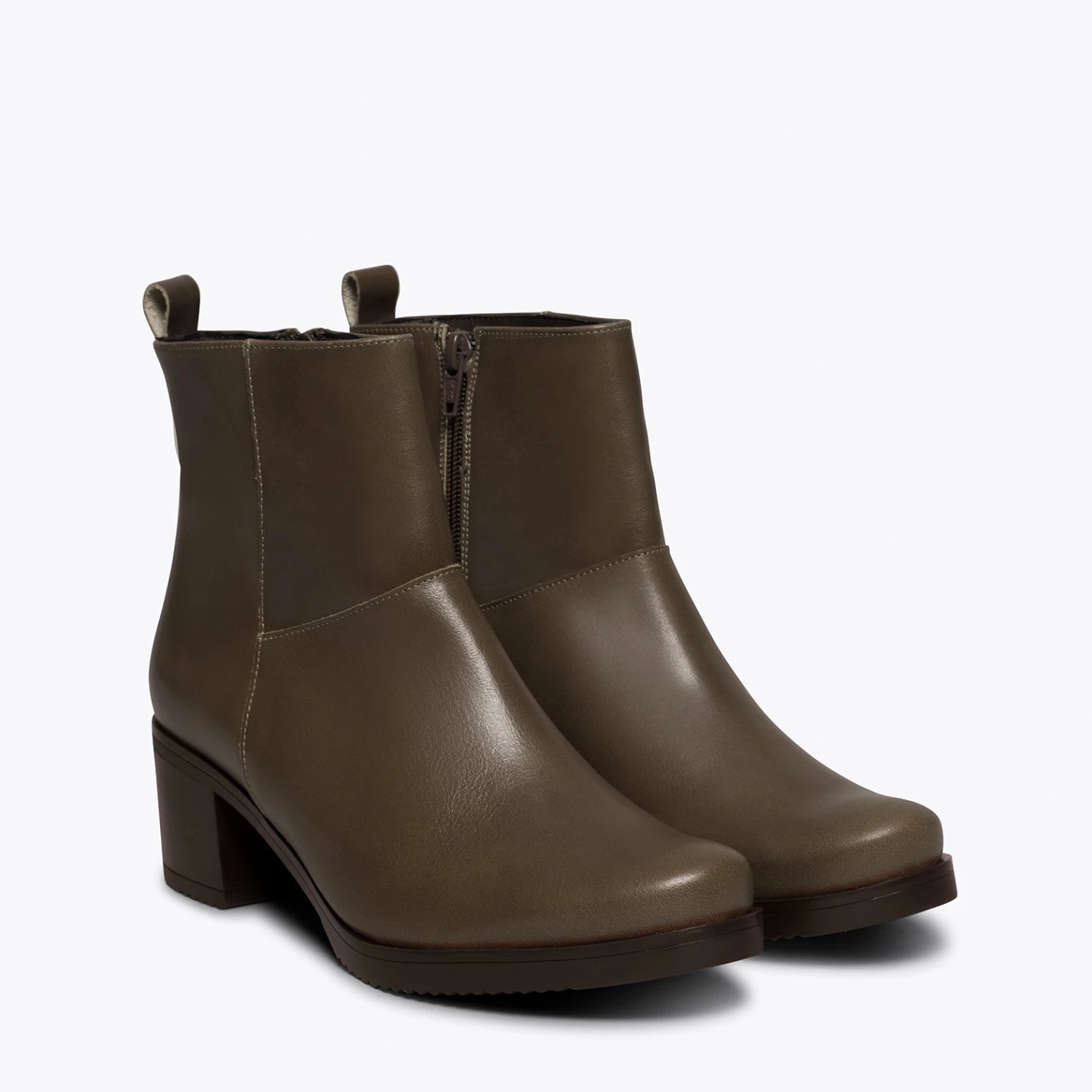 STEP - Bottine TAUPE Avec Talon – Image 2