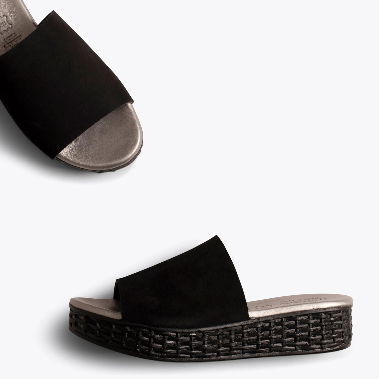 ADARA - Sabots à Plateforme NOIR En Cuir – Image 3