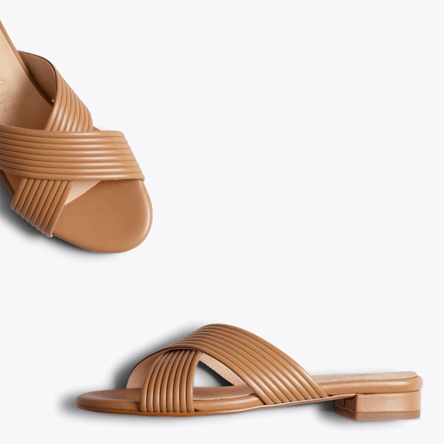 PALA - Sandales Plates CAMEL à Brides Croisées – Image 3