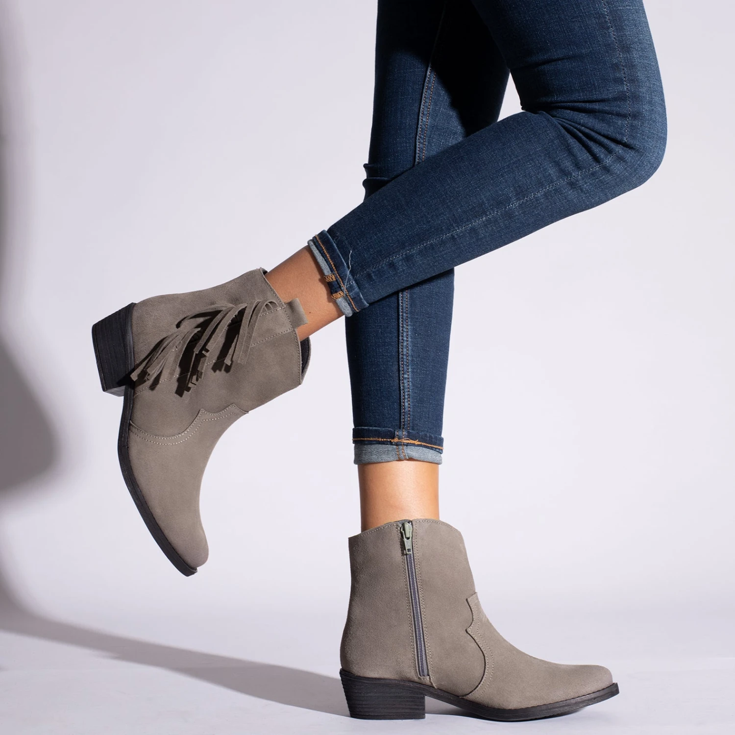 BOHO- Bottines GRIS Style Cowboy Avec Franges – Image 6