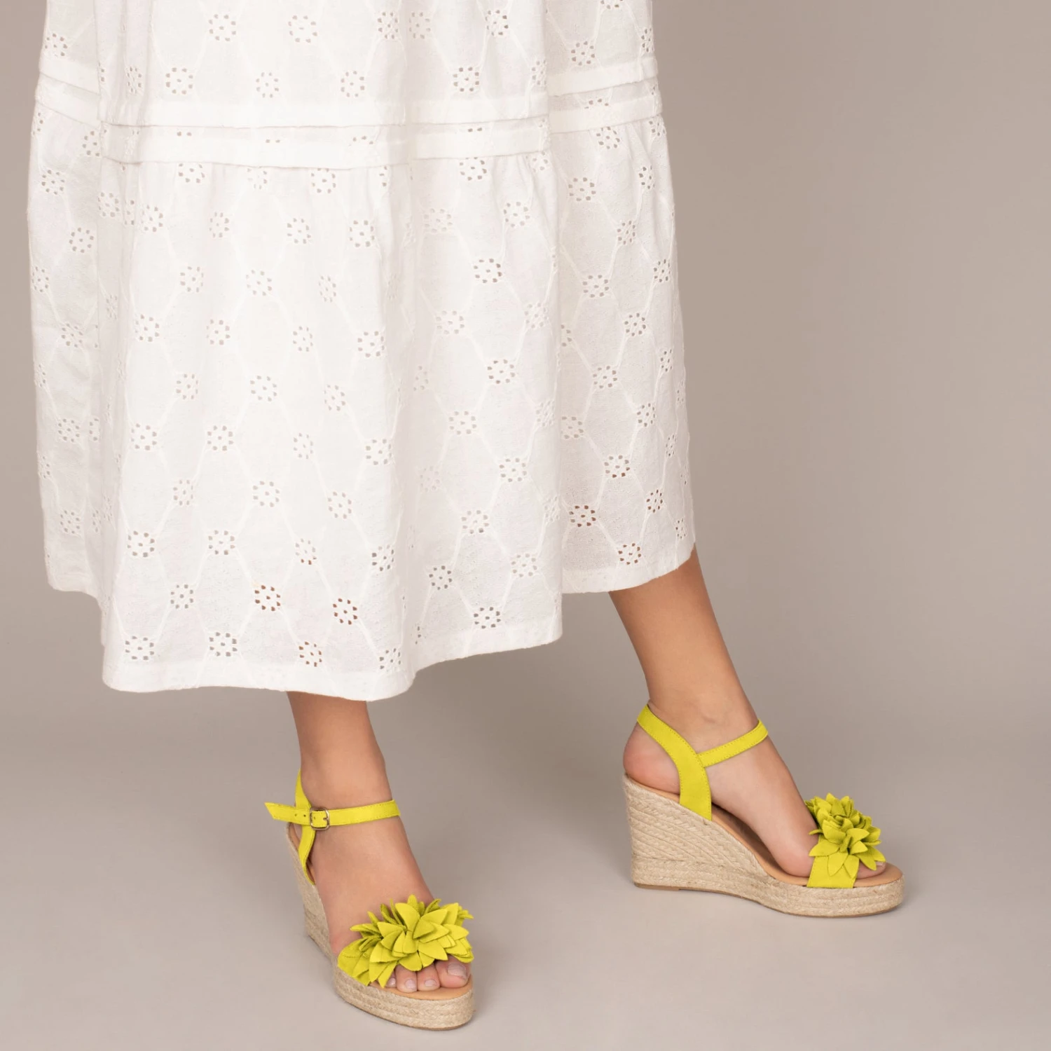 ZAHARA - Espadrilles Hautes Avec Fleurs JAUNE – Image 6