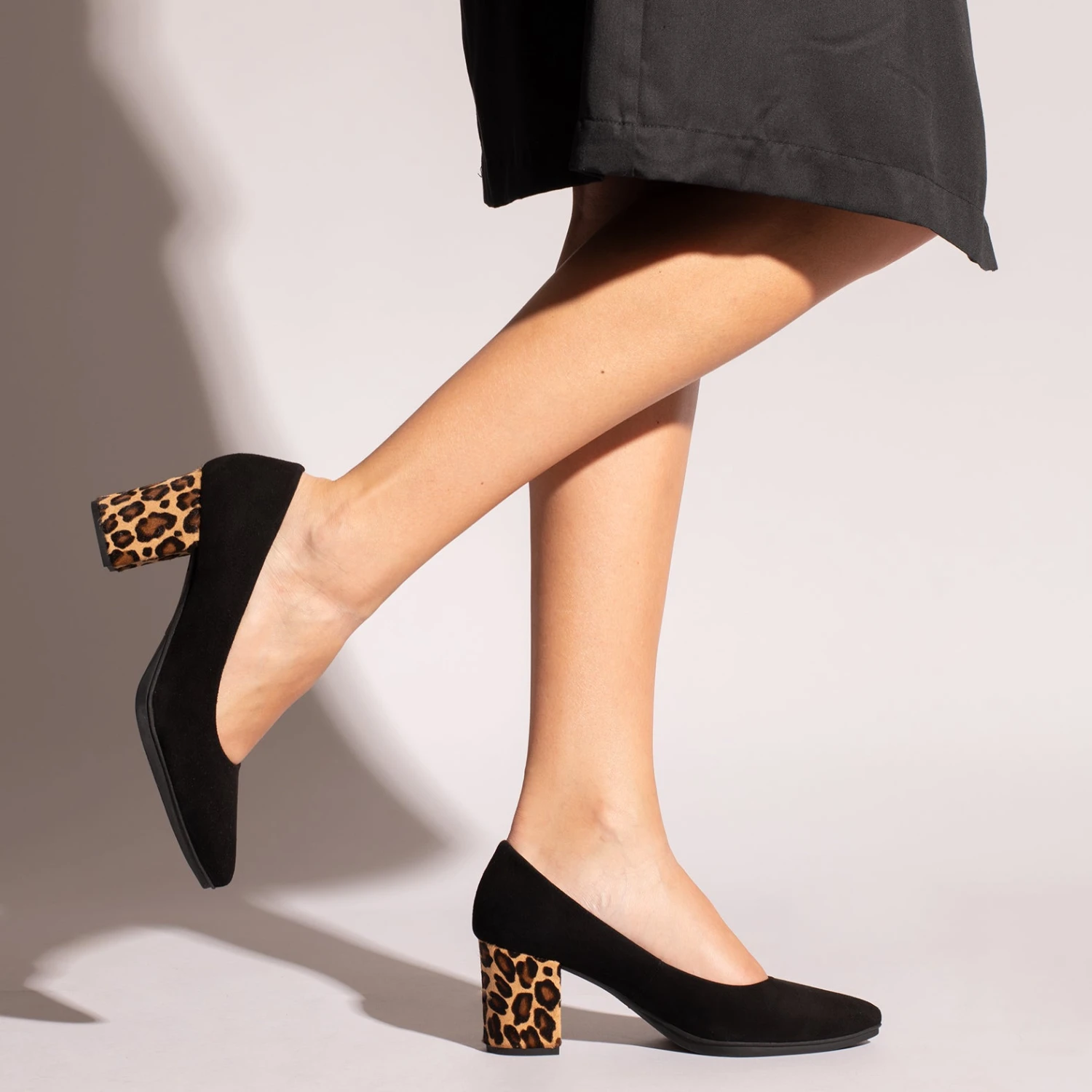 URBAN S WILD - Chaussures à Talon Noires Animal Print LÉOPARD – Image 6