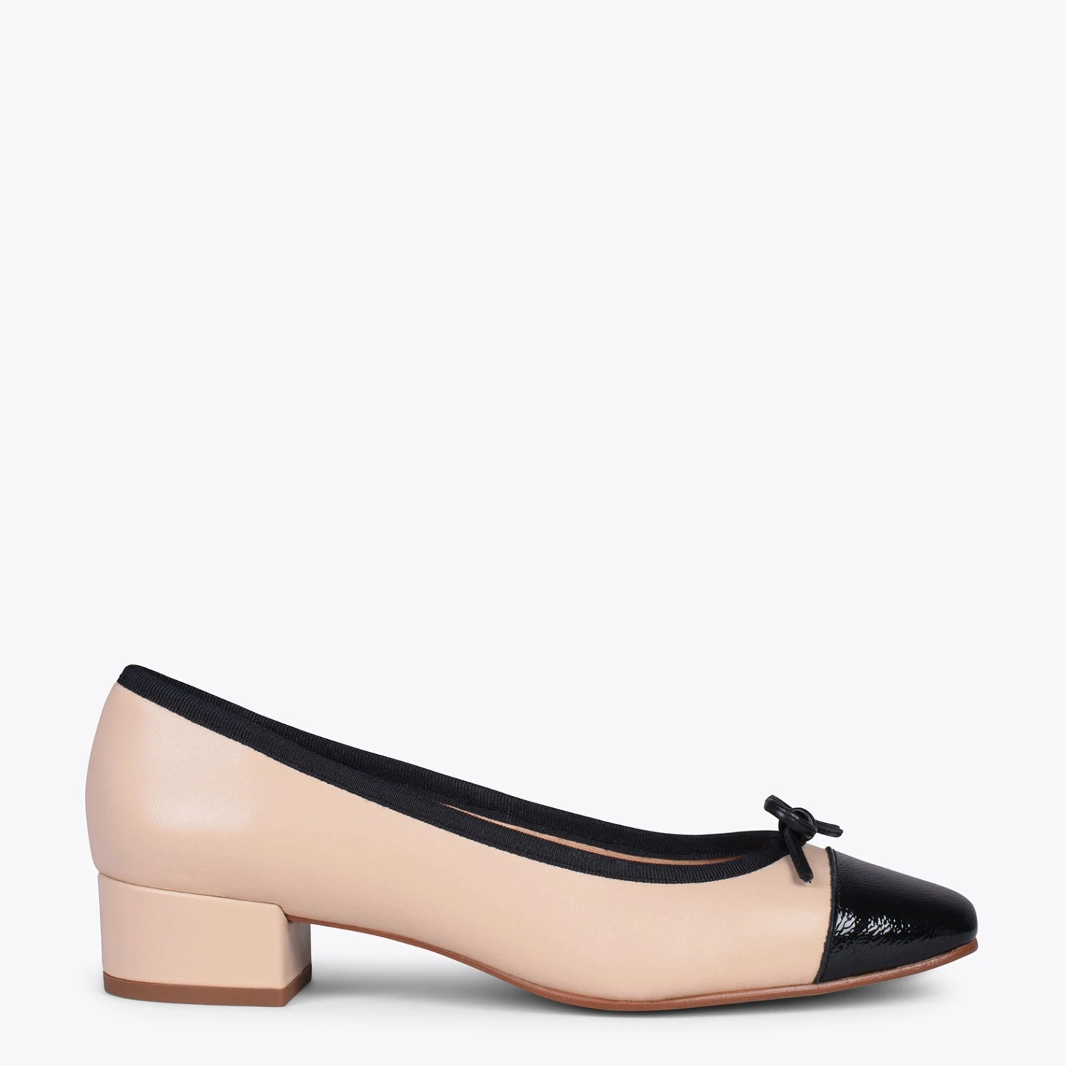 GLAMOUR – Ballerines En Cuir Avec Talon Haut Et Bout En Vernis BEIGE