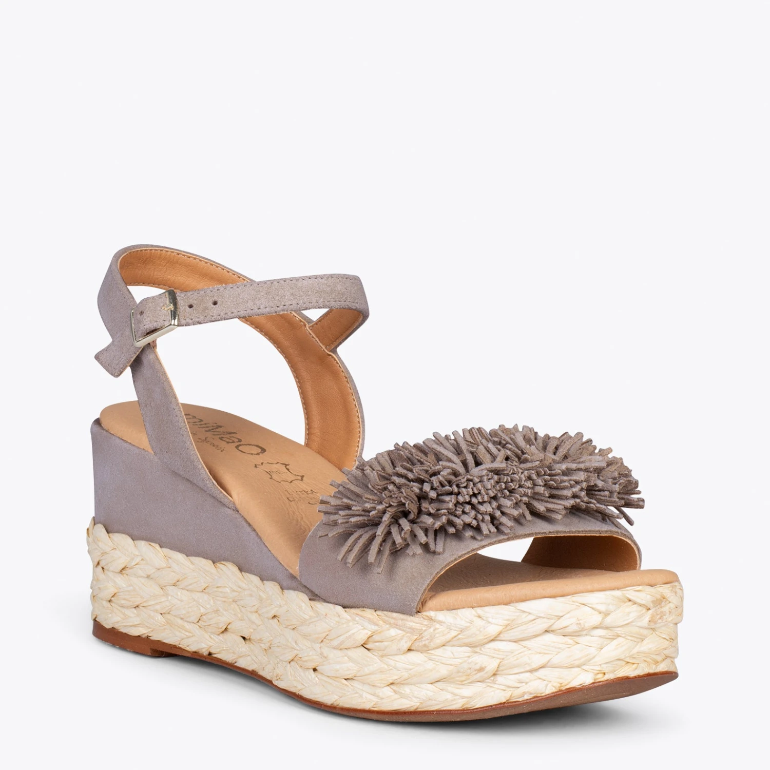 FLOWER – Sandales Avec Compensé En Raphia Et Pompon TAUPE – Image 4