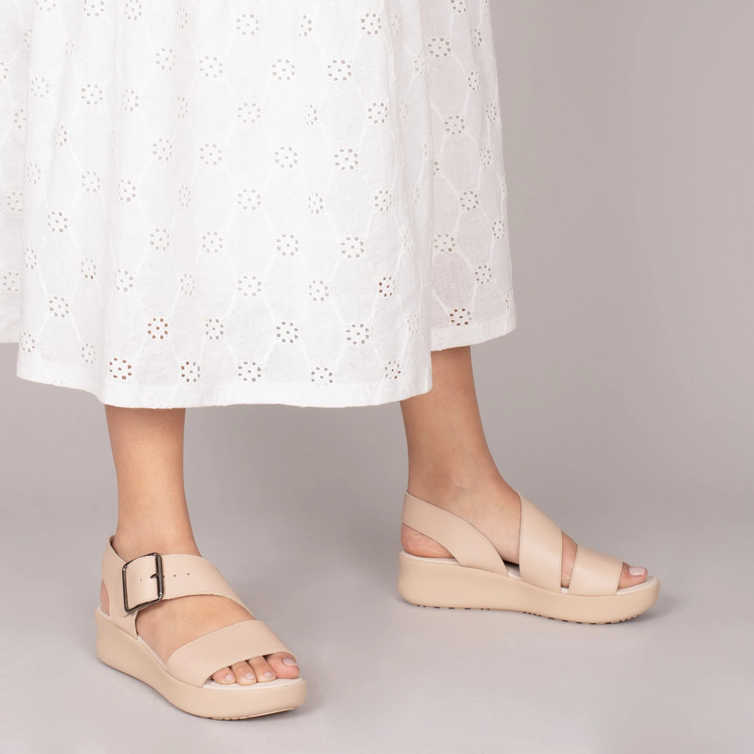 TRENDY - Sandales Compensées Pour Femme à Plateforme NUDE – Image 6