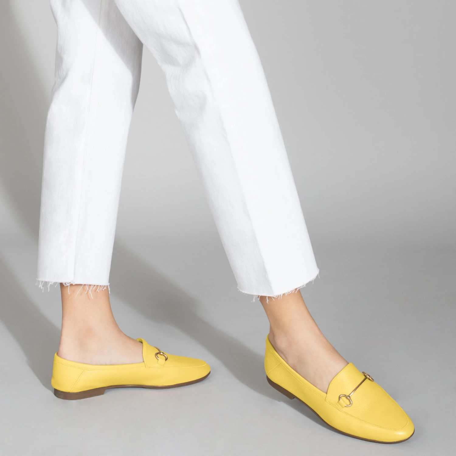 STYLE – Mocassins En Cuir Avec Détail Métallique JAUNE – Image 6