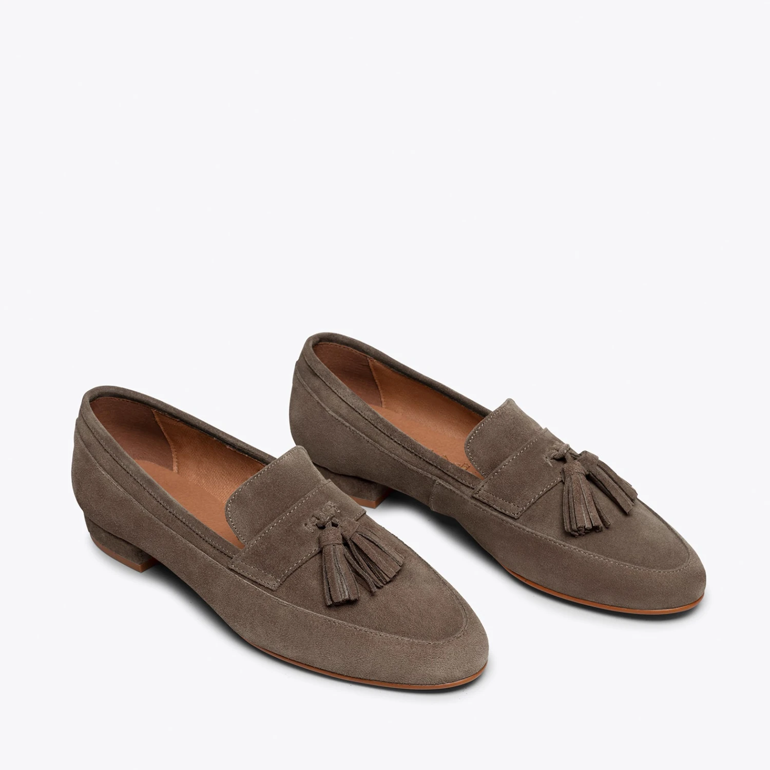 POMPON - Mocassin Femme TAUPE Avec Pompon – Image 2