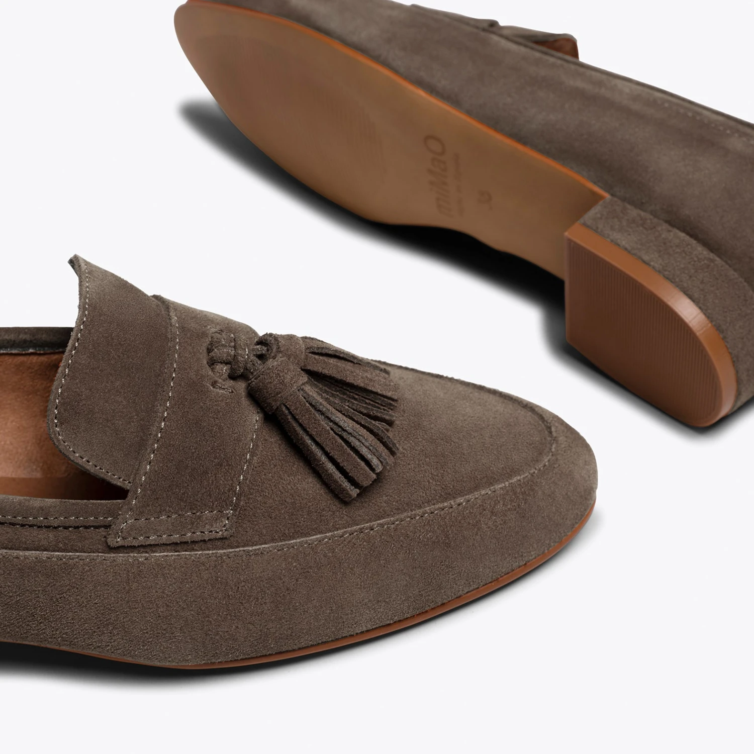 POMPON - Mocassin Femme TAUPE Avec Pompon – Image 3