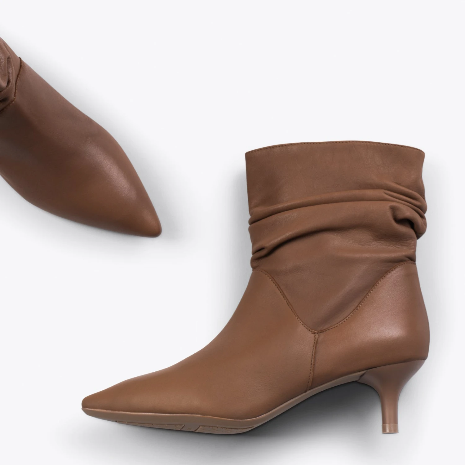 FASHION – Bottines Plissées En Cuir Nappa MARRON – Image 2