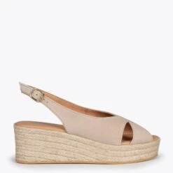 ZENIA – Sandales Compensées Artisanales à Sangles Croisées BEIGE